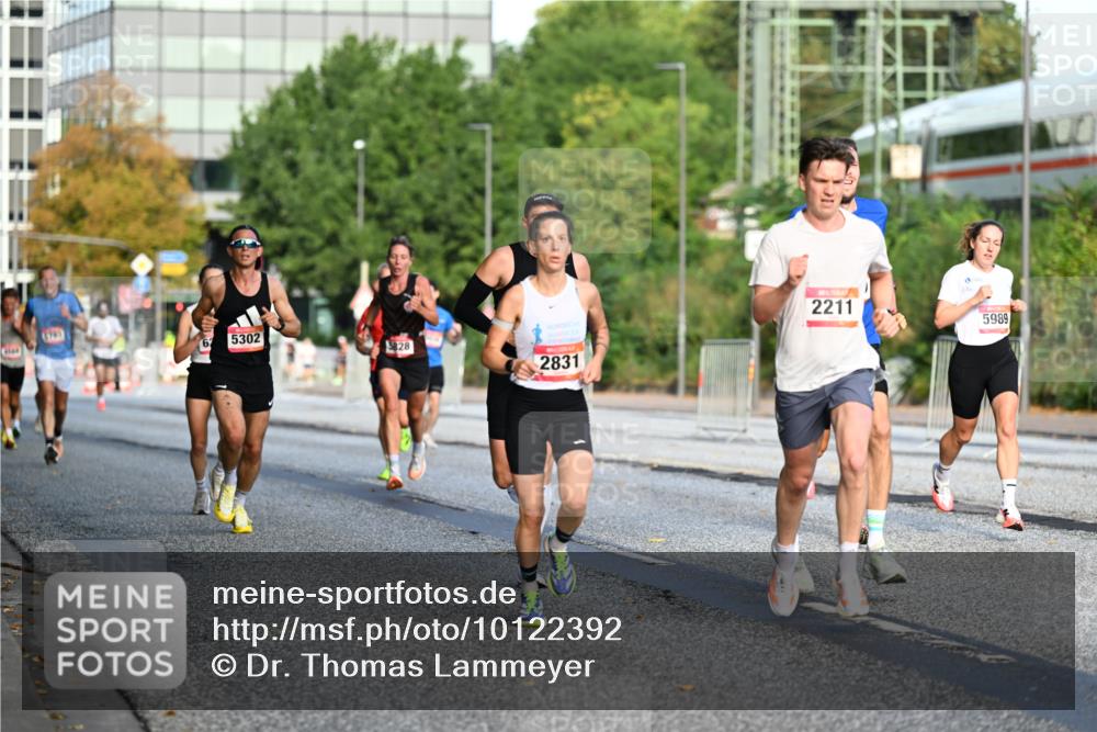 06.09.2026 - CURREX Alsterlauf Dr. Thomas Lammeyer http://msf.ph/oto/10122392 06.09.2026 09:37:39 Laufen 6765, 62, 5302, 5828, 2831, 2211, 5989 meine-sportfotos.de