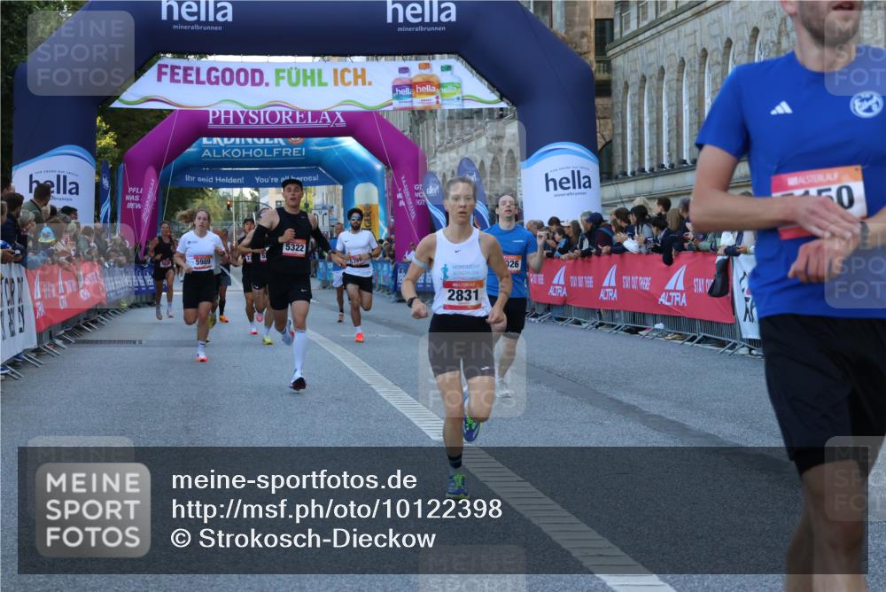 06.09.2026 - CURREX Alsterlauf Strokosch-Dieckow http://msf.ph/oto/10122398 06.09.2026 09:40:13 Ziel 2211, 2831, 3300, 4569, 5150, 5322, 5399, 5925, 5989, 6026 meine-sportfotos.de