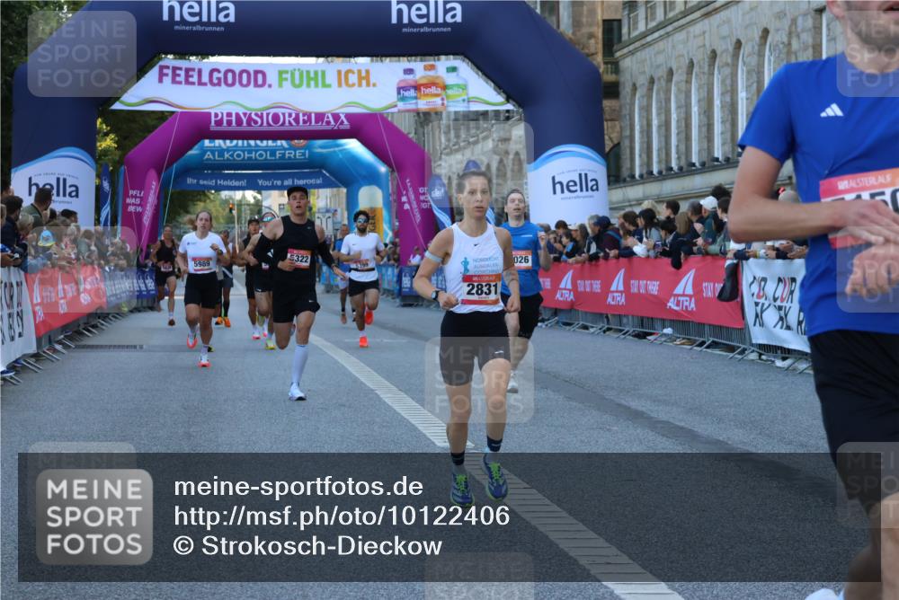 06.09.2026 - CURREX Alsterlauf Strokosch-Dieckow http://msf.ph/oto/10122406 06.09.2026 09:40:13 Ziel 2211, 2831, 3300, 4569, 5150, 5322, 5399, 5925, 5989, 6026 meine-sportfotos.de