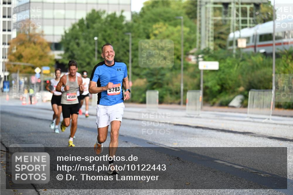 06.09.2026 - CURREX Alsterlauf Dr. Thomas Lammeyer http://msf.ph/oto/10122443 06.09.2026 09:37:45 Laufen 5783, 4569 meine-sportfotos.de
