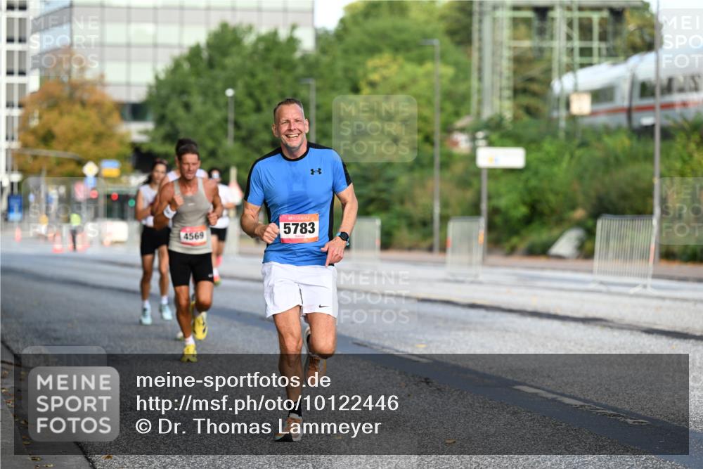06.09.2026 - CURREX Alsterlauf Dr. Thomas Lammeyer http://msf.ph/oto/10122446 06.09.2026 09:37:45 Laufen 4569, 5783 meine-sportfotos.de