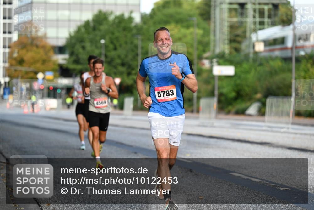 06.09.2026 - CURREX Alsterlauf Dr. Thomas Lammeyer http://msf.ph/oto/10122453 06.09.2026 09:37:46 Laufen 4569, 5783 meine-sportfotos.de