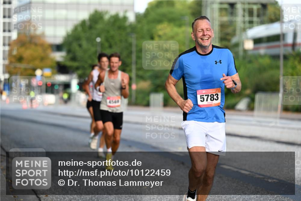 06.09.2026 - CURREX Alsterlauf Dr. Thomas Lammeyer http://msf.ph/oto/10122459 06.09.2026 09:37:46 Laufen 5783 meine-sportfotos.de