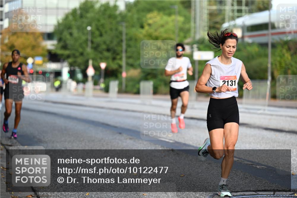 06.09.2026 - CURREX Alsterlauf Dr. Thomas Lammeyer http://msf.ph/oto/10122477 06.09.2026 09:37:49 Laufen 2131 meine-sportfotos.de