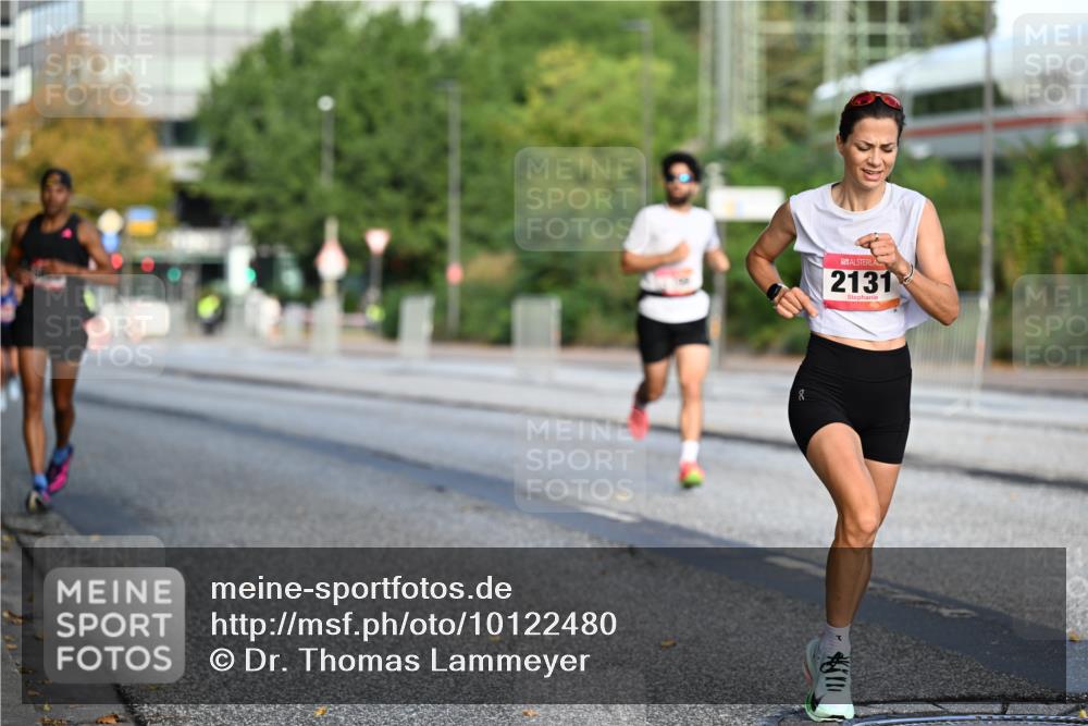 06.09.2026 - CURREX Alsterlauf Dr. Thomas Lammeyer http://msf.ph/oto/10122480 06.09.2026 09:37:50 Laufen 2131 meine-sportfotos.de
