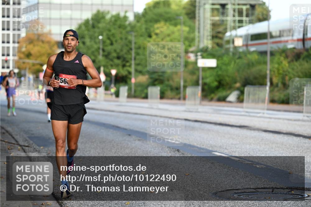 06.09.2026 - CURREX Alsterlauf Dr. Thomas Lammeyer http://msf.ph/oto/10122490 06.09.2026 09:37:52 Laufen 56 meine-sportfotos.de