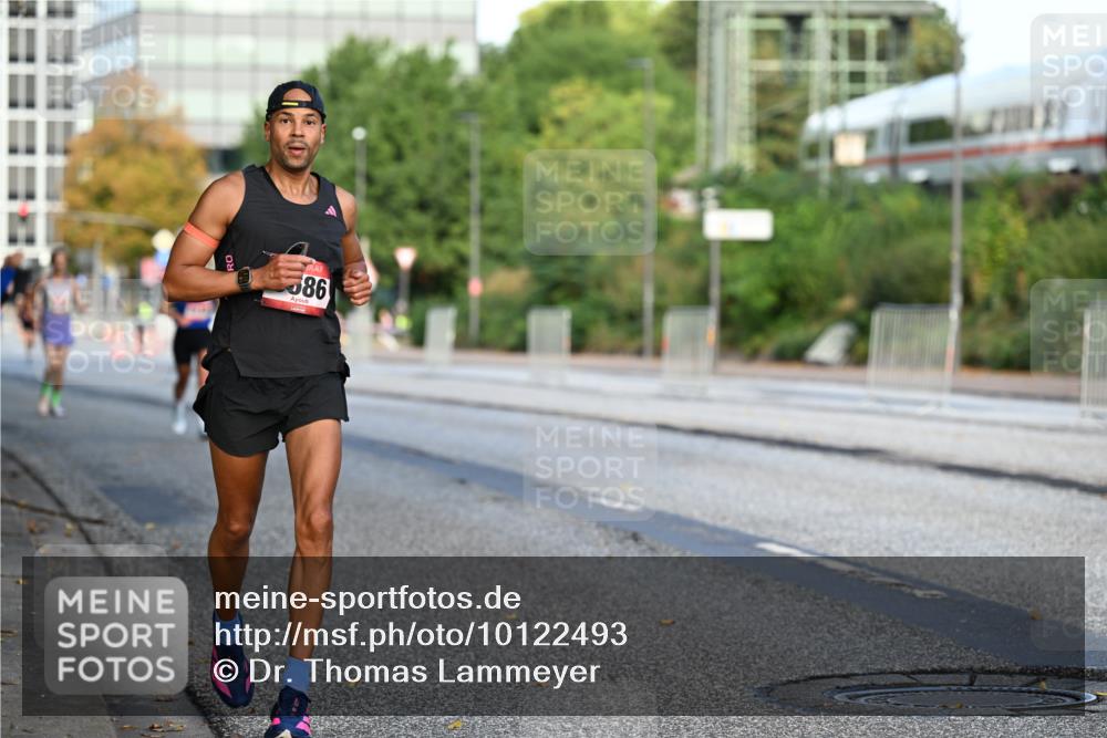 06.09.2026 - CURREX Alsterlauf Dr. Thomas Lammeyer http://msf.ph/oto/10122493 06.09.2026 09:37:53 Laufen 86 meine-sportfotos.de