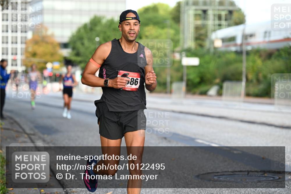 06.09.2026 - CURREX Alsterlauf Dr. Thomas Lammeyer http://msf.ph/oto/10122495 06.09.2026 09:37:53 Laufen 586 meine-sportfotos.de