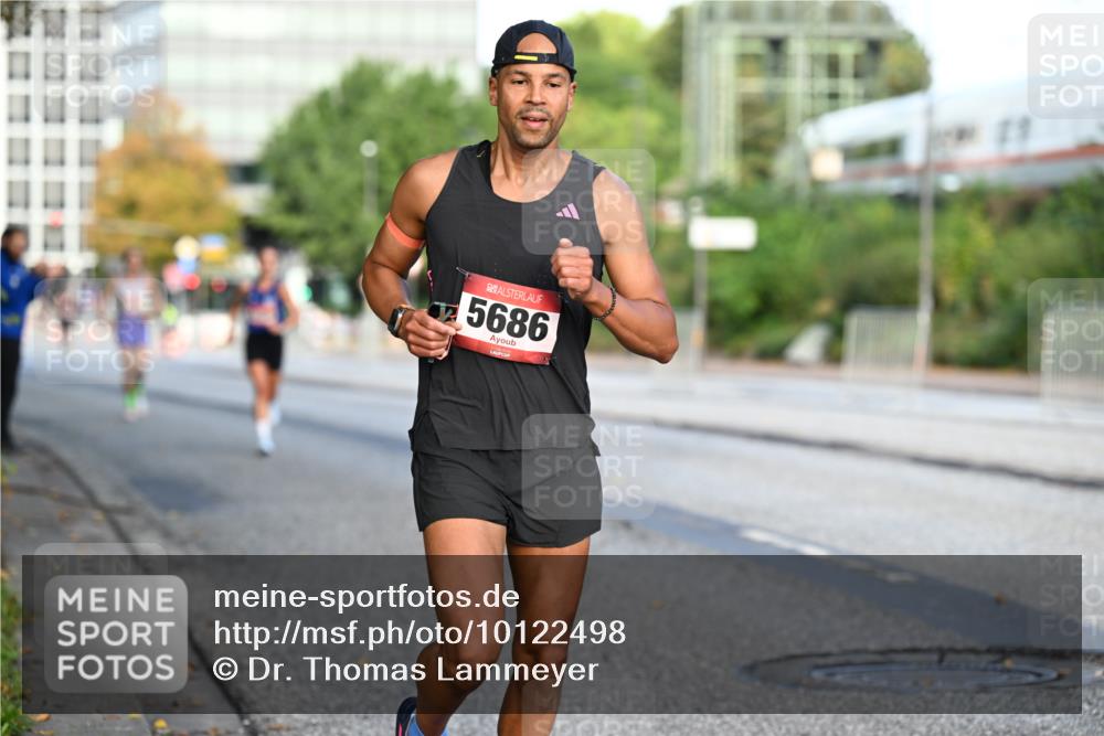 06.09.2026 - CURREX Alsterlauf Dr. Thomas Lammeyer http://msf.ph/oto/10122498 06.09.2026 09:37:54 Laufen 5686 meine-sportfotos.de