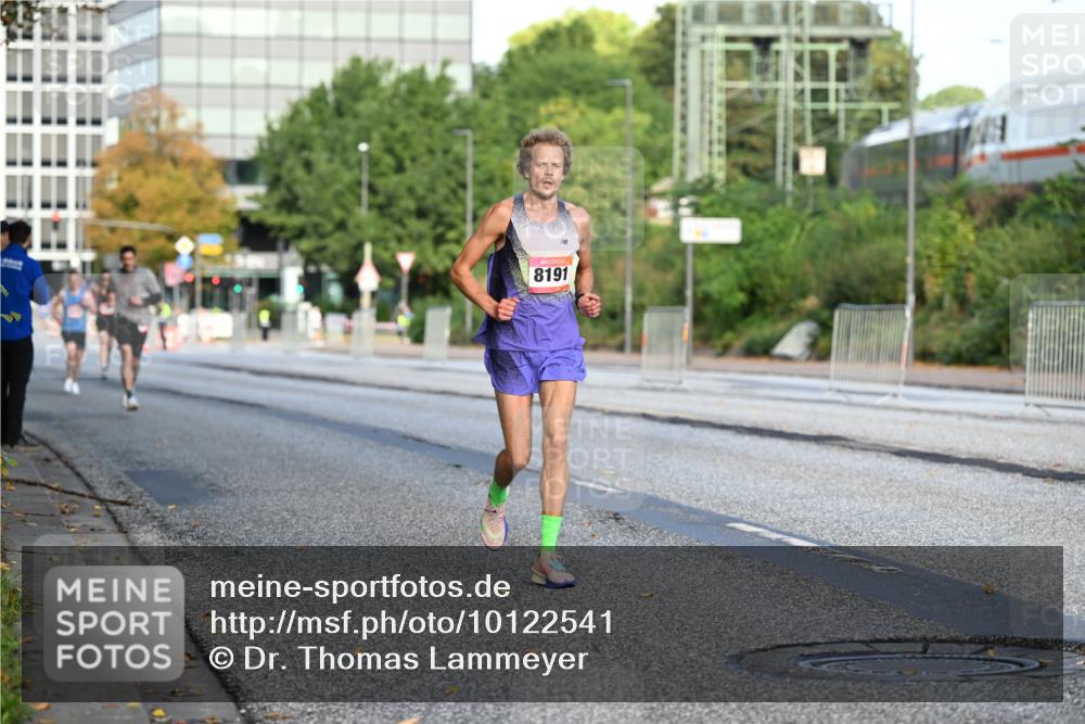06.09.2026 - CURREX Alsterlauf Dr. Thomas Lammeyer http://msf.ph/oto/10122541 06.09.2026 09:38:00 Laufen 8191 meine-sportfotos.de