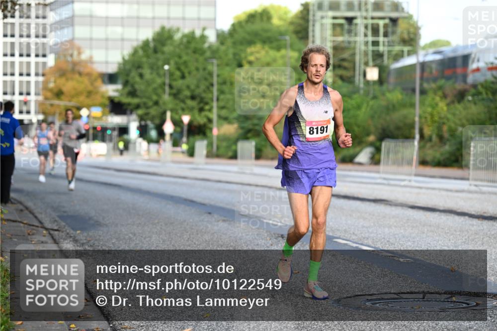 06.09.2026 - CURREX Alsterlauf Dr. Thomas Lammeyer http://msf.ph/oto/10122549 06.09.2026 09:38:00 Laufen 8191 meine-sportfotos.de