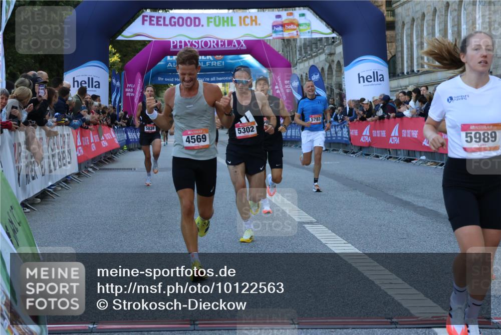06.09.2026 - CURREX Alsterlauf Strokosch-Dieckow http://msf.ph/oto/10122563 06.09.2026 09:40:17 Ziel 2299, 2831, 4569, 4636, 5150, 5302, 5322, 5399, 5783, 5828, 5925, 5989, 6026, 6222 meine-sportfotos.de