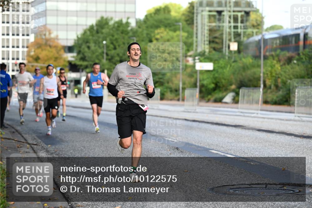 06.09.2026 - CURREX Alsterlauf Dr. Thomas Lammeyer http://msf.ph/oto/10122575 06.09.2026 09:38:05 Laufen 3854 meine-sportfotos.de