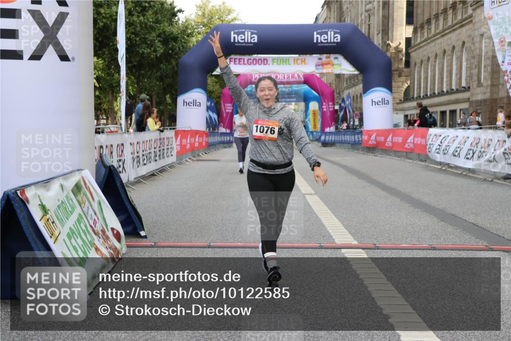06.09.2026 - CURREX Alsterlauf Strokosch-Dieckow http://msf.ph/oto/10122585 06.09.2026 12:07:30 Ziel 1076, 3821, 3822 meine-sportfotos.de