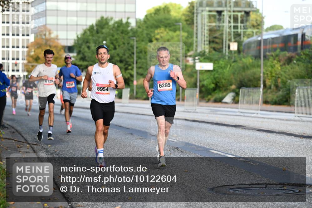 06.09.2026 - CURREX Alsterlauf Dr. Thomas Lammeyer http://msf.ph/oto/10122604 06.09.2026 09:38:08 Laufen 6129, 3786, 5954, 6295 meine-sportfotos.de