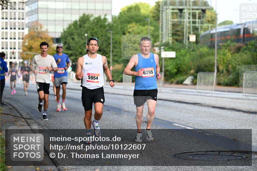 06.09.2026 - CURREX Alsterlauf Dr. Thomas Lammeyer http://msf.ph/oto/10122607 06.09.2026 09:38:08 Laufen 6129, 3706, 5954, 6295 meine-sportfotos.de