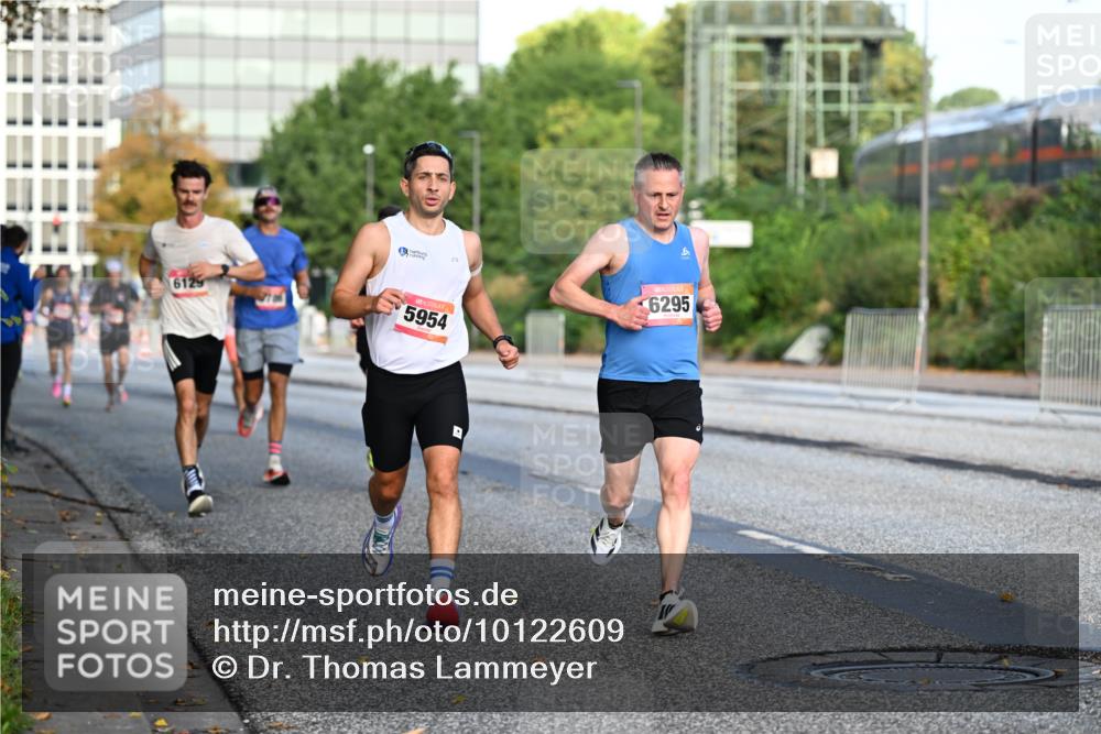 06.09.2026 - CURREX Alsterlauf Dr. Thomas Lammeyer http://msf.ph/oto/10122609 06.09.2026 09:38:08 Laufen 6129, 5954, 6295 meine-sportfotos.de