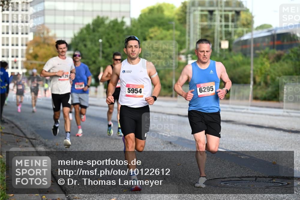 06.09.2026 - CURREX Alsterlauf Dr. Thomas Lammeyer http://msf.ph/oto/10122612 06.09.2026 09:38:09 Laufen 5954, 6295 meine-sportfotos.de