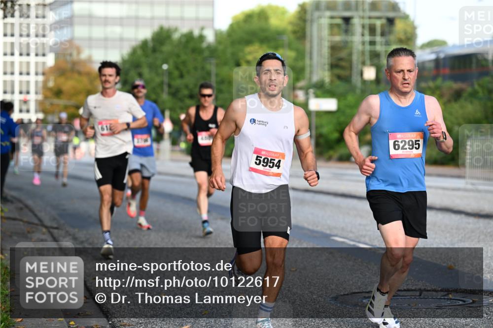 06.09.2026 - CURREX Alsterlauf Dr. Thomas Lammeyer http://msf.ph/oto/10122617 06.09.2026 09:38:09 Laufen 616, 409, 0, 5954, 6, 6295 meine-sportfotos.de