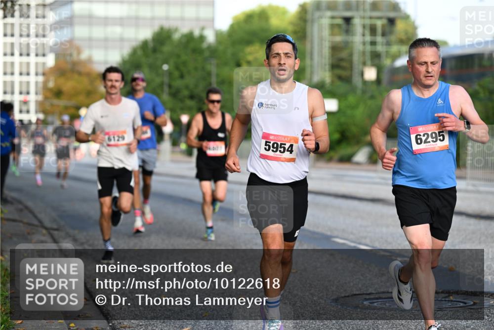 06.09.2026 - CURREX Alsterlauf Dr. Thomas Lammeyer http://msf.ph/oto/10122618 06.09.2026 09:38:09 Laufen 6, 6129, 5954, 6295 meine-sportfotos.de