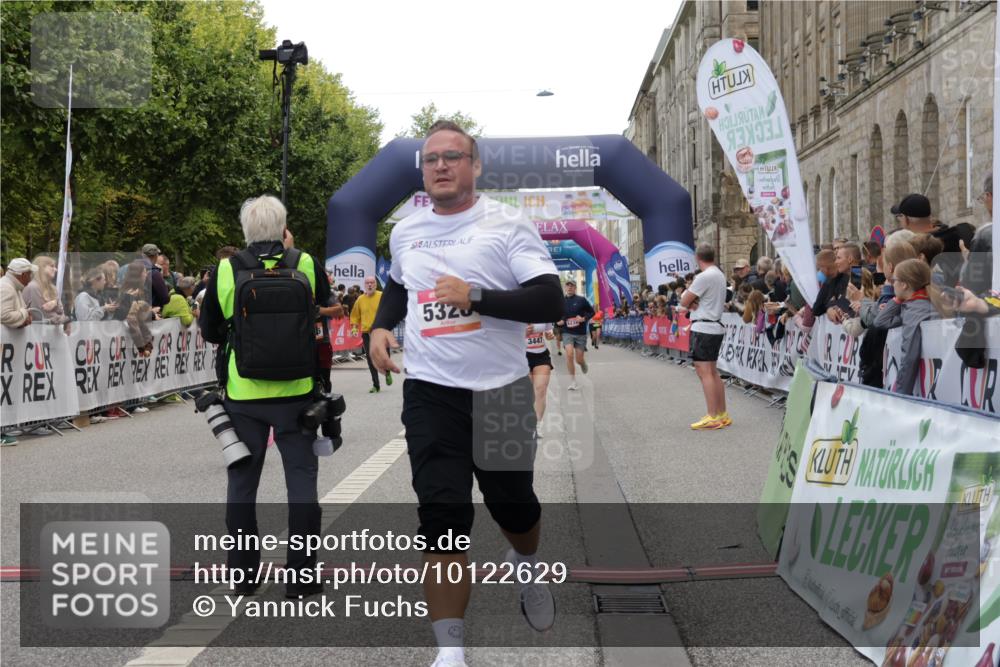 06.09.2026 - CURREX Alsterlauf Yannick Fuchs http://msf.ph/oto/10122629 06.09.2026 10:02:23 Ziel 2147, 2817, 3447, 3613, 4363, 4459, 4817, 4872, 5075, 5079, 5328, 5539, 5540, 5655, 5772, 5893, 6207, 6233, 6383 meine-sportfotos.de