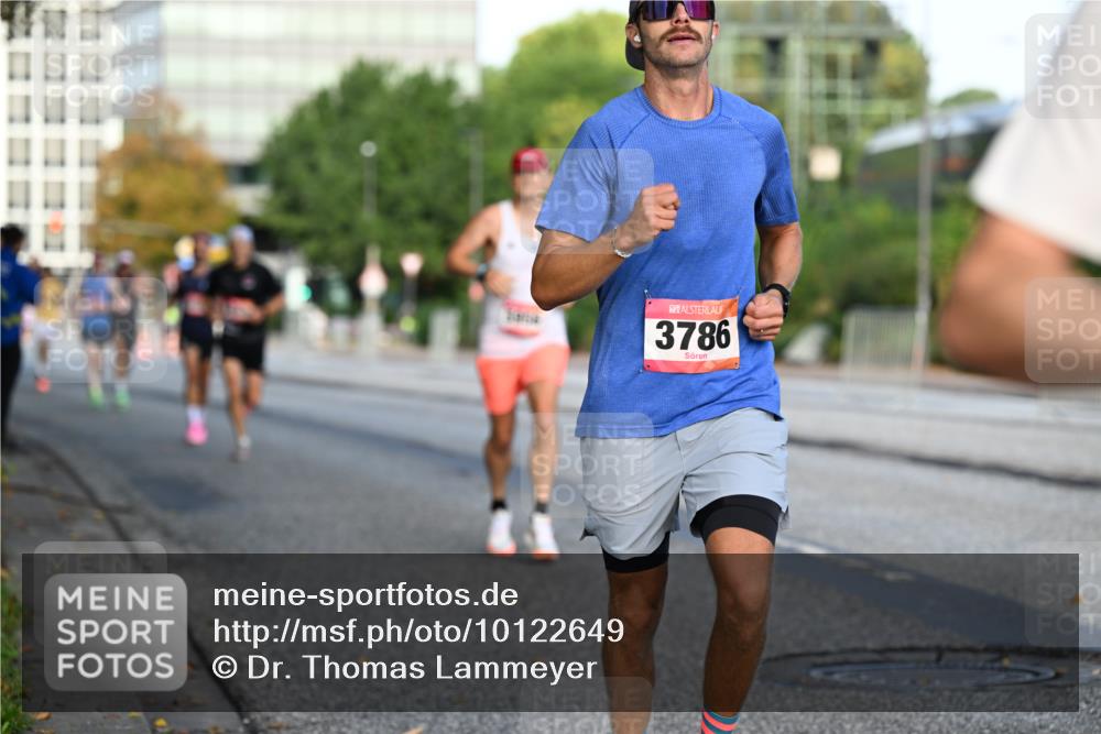 06.09.2026 - CURREX Alsterlauf Dr. Thomas Lammeyer http://msf.ph/oto/10122649 06.09.2026 09:38:12 Laufen 3786 meine-sportfotos.de