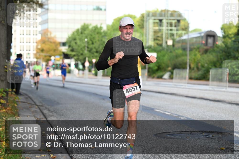 06.09.2026 - CURREX Alsterlauf Dr. Thomas Lammeyer http://msf.ph/oto/10122743 06.09.2026 09:38:21 Laufen 4657 meine-sportfotos.de