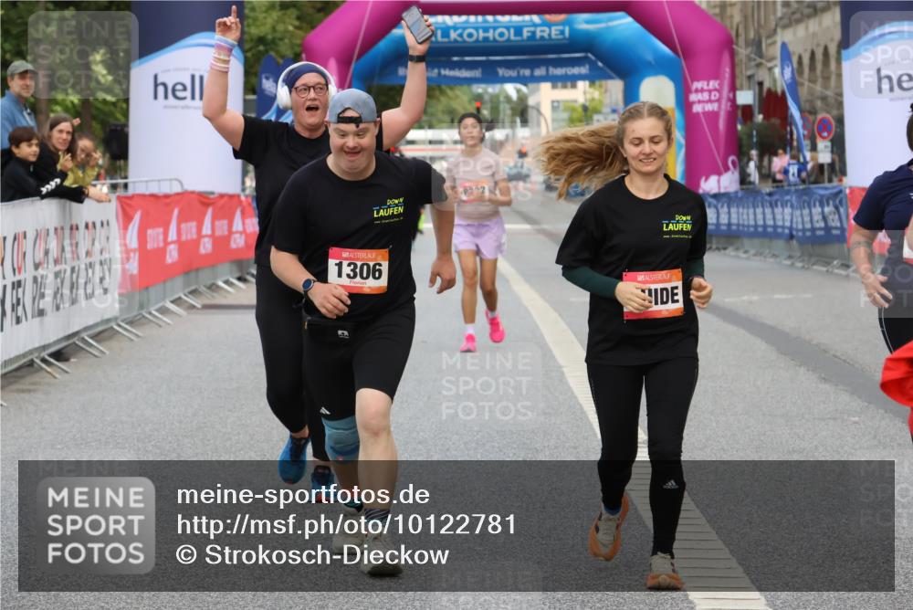 06.09.2026 - CURREX Alsterlauf Strokosch-Dieckow http://msf.ph/oto/10122781 06.09.2026 12:08:21 Ziel 1061, 1306, 1317, 3755 meine-sportfotos.de