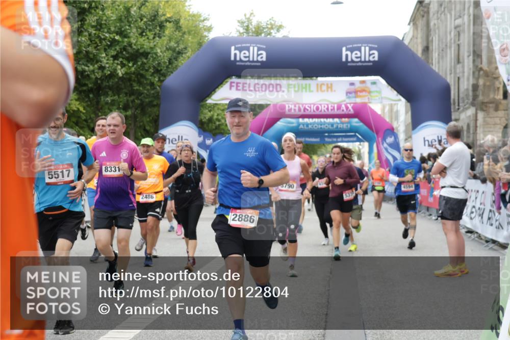 06.09.2026 - CURREX Alsterlauf Yannick Fuchs http://msf.ph/oto/10122804 06.09.2026 10:02:31 Ziel 2486, 2488, 2817, 2886, 3062, 3447, 3584, 3790, 3858, 3882, 4173, 4550, 4594, 5075, 5379, 5517, 5655, 5908, 6152, 6174, 6233, 8268, 8331 meine-sportfotos.de