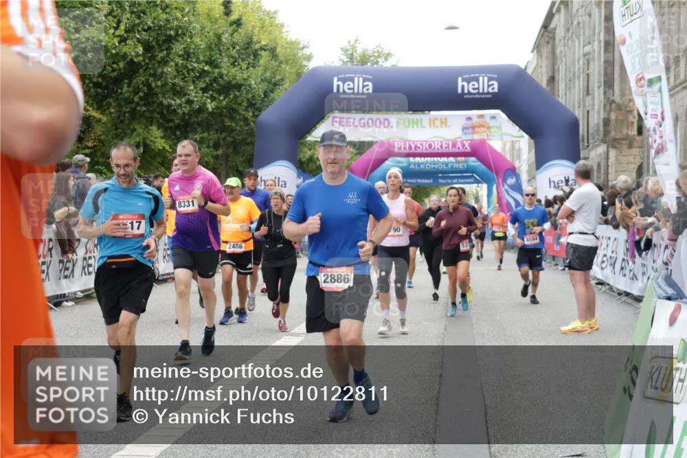 06.09.2026 - CURREX Alsterlauf Yannick Fuchs http://msf.ph/oto/10122811 06.09.2026 10:02:31 Ziel 2486, 2488, 2817, 2886, 3062, 3447, 3584, 3790, 3858, 3882, 4173, 4550, 4594, 5075, 5379, 5517, 5655, 5908, 6152, 6174, 6233, 8268, 8331 meine-sportfotos.de