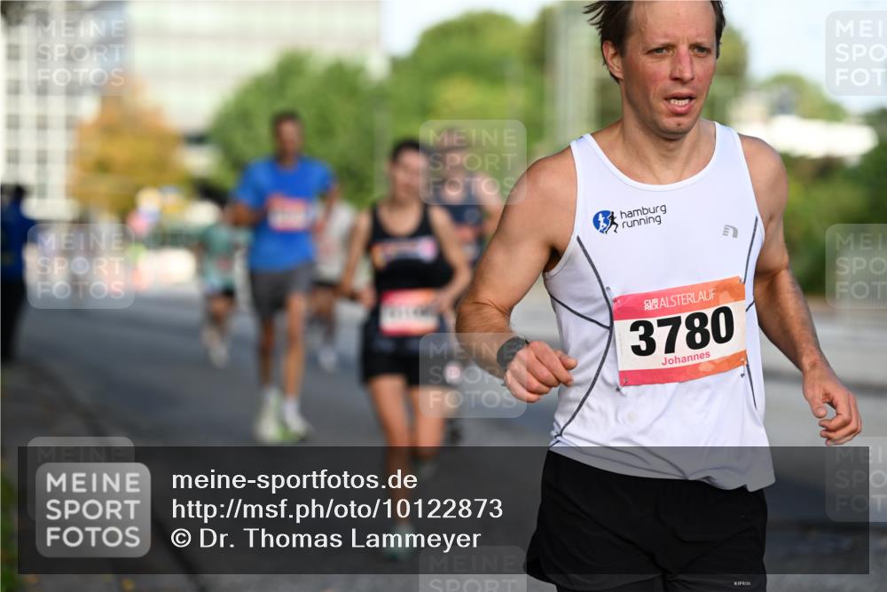 06.09.2026 - CURREX Alsterlauf Dr. Thomas Lammeyer http://msf.ph/oto/10122873 06.09.2026 09:38:36 Laufen 3780 meine-sportfotos.de