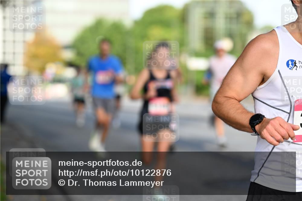 06.09.2026 - CURREX Alsterlauf Dr. Thomas Lammeyer http://msf.ph/oto/10122876 06.09.2026 09:38:37 Laufen  meine-sportfotos.de