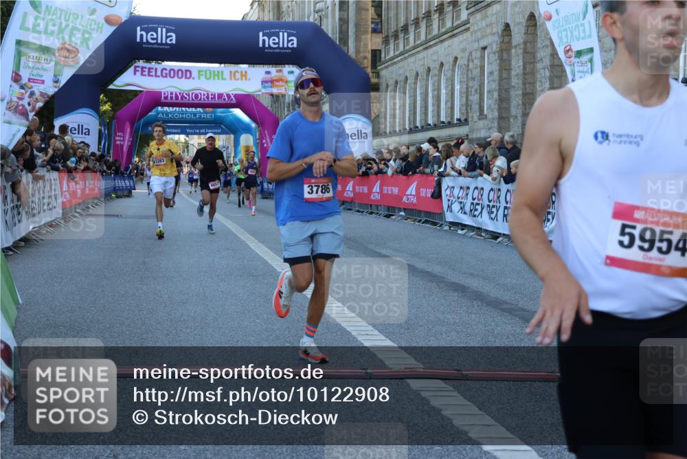 06.09.2026 - CURREX Alsterlauf Strokosch-Dieckow http://msf.ph/oto/10122908 06.09.2026 09:40:53 Ziel 3786, 4657, 4807, 5343, 5383, 5768, 5954, 6196, 6295 meine-sportfotos.de