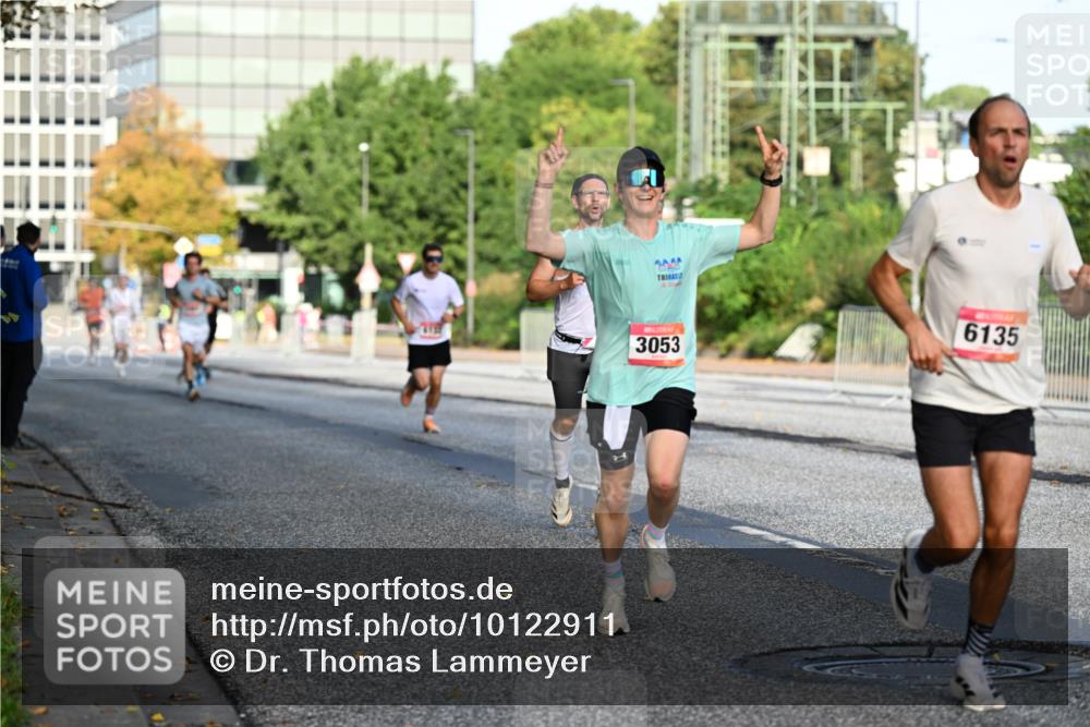 06.09.2026 - CURREX Alsterlauf Dr. Thomas Lammeyer http://msf.ph/oto/10122911 06.09.2026 09:38:40 Laufen 3053, 6135 meine-sportfotos.de