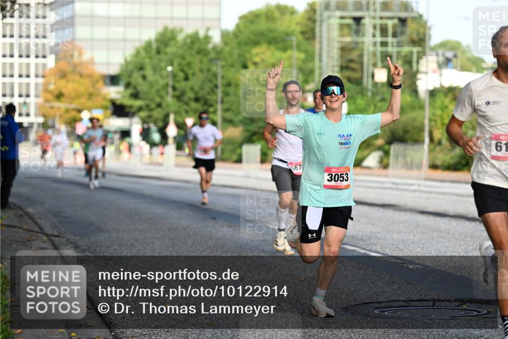 06.09.2026 - CURREX Alsterlauf Dr. Thomas Lammeyer http://msf.ph/oto/10122914 06.09.2026 09:38:41 Laufen 2044, 61, 567, 3053, 1 meine-sportfotos.de