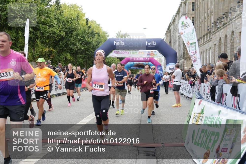 06.09.2026 - CURREX Alsterlauf Yannick Fuchs http://msf.ph/oto/10122916 06.09.2026 10:02:33 Ziel 2135, 2486, 2488, 2817, 2886, 3062, 3089, 3447, 3584, 3790, 3858, 3882, 4173, 4325, 4550, 4594, 4624, 5379, 5517, 5655, 5908, 6152, 6174, 6203, 6233, 8268, 8331 meine-sportfotos.de