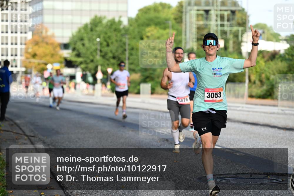 06.09.2026 - CURREX Alsterlauf Dr. Thomas Lammeyer http://msf.ph/oto/10122917 06.09.2026 09:38:41 Laufen 5676, 3053 meine-sportfotos.de