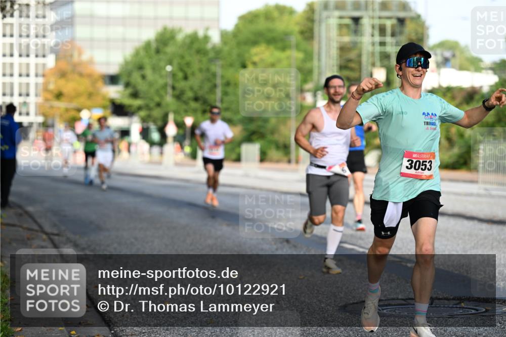 06.09.2026 - CURREX Alsterlauf Dr. Thomas Lammeyer http://msf.ph/oto/10122921 06.09.2026 09:38:41 Laufen 2424, 3053 meine-sportfotos.de