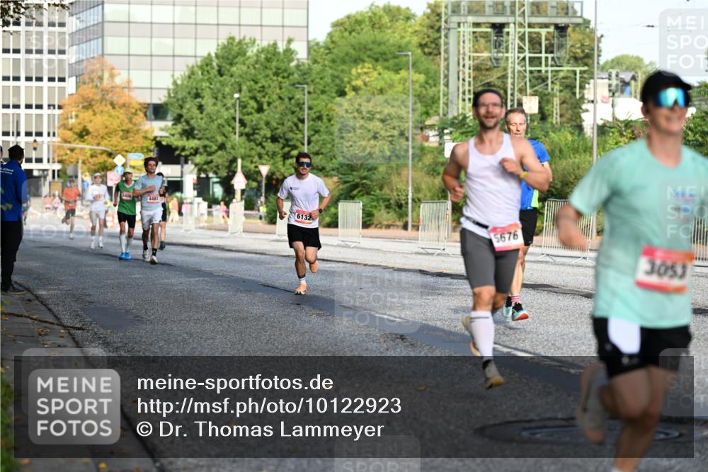 06.09.2026 - CURREX Alsterlauf Dr. Thomas Lammeyer http://msf.ph/oto/10122923 06.09.2026 09:38:41 Laufen 4483, 6132, 5676, 3053 meine-sportfotos.de