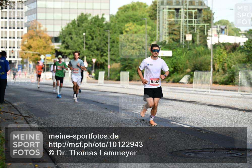 06.09.2026 - CURREX Alsterlauf Dr. Thomas Lammeyer http://msf.ph/oto/10122943 06.09.2026 09:38:44 Laufen 4483, 6132 meine-sportfotos.de
