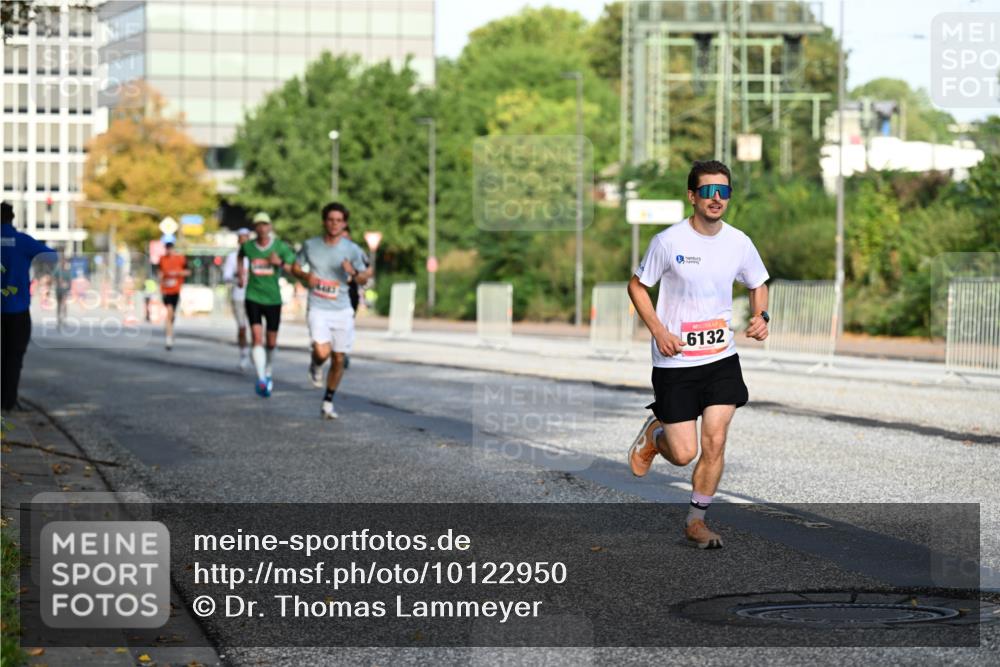 06.09.2026 - CURREX Alsterlauf Dr. Thomas Lammeyer http://msf.ph/oto/10122950 06.09.2026 09:38:45 Laufen 4443, 6132 meine-sportfotos.de