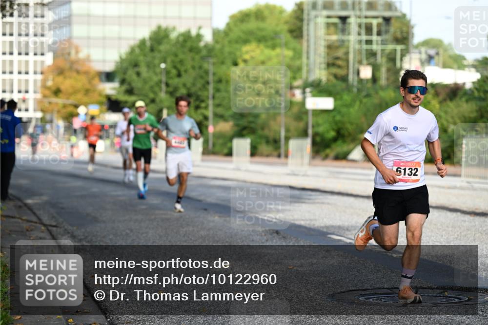 06.09.2026 - CURREX Alsterlauf Dr. Thomas Lammeyer http://msf.ph/oto/10122960 06.09.2026 09:38:45 Laufen 6132 meine-sportfotos.de