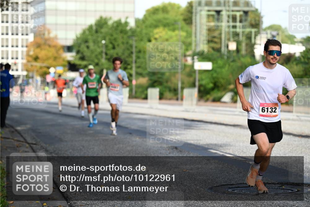 06.09.2026 - CURREX Alsterlauf Dr. Thomas Lammeyer http://msf.ph/oto/10122961 06.09.2026 09:38:45 Laufen 6132 meine-sportfotos.de