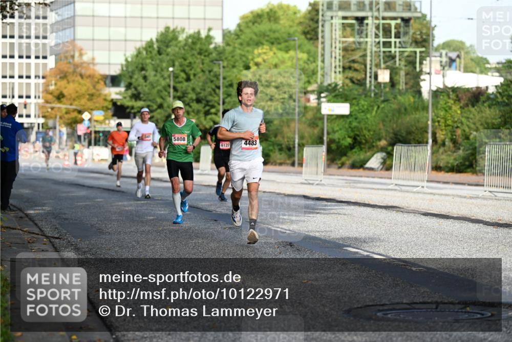 06.09.2026 - CURREX Alsterlauf Dr. Thomas Lammeyer http://msf.ph/oto/10122971 06.09.2026 09:38:47 Laufen 5808, 6122, 4483 meine-sportfotos.de