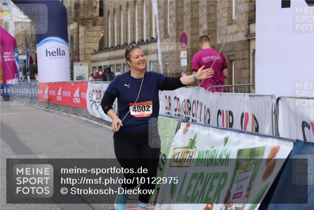 06.09.2026 - CURREX Alsterlauf Strokosch-Dieckow http://msf.ph/oto/10122975 06.09.2026 12:08:51 Ziel 4802 meine-sportfotos.de