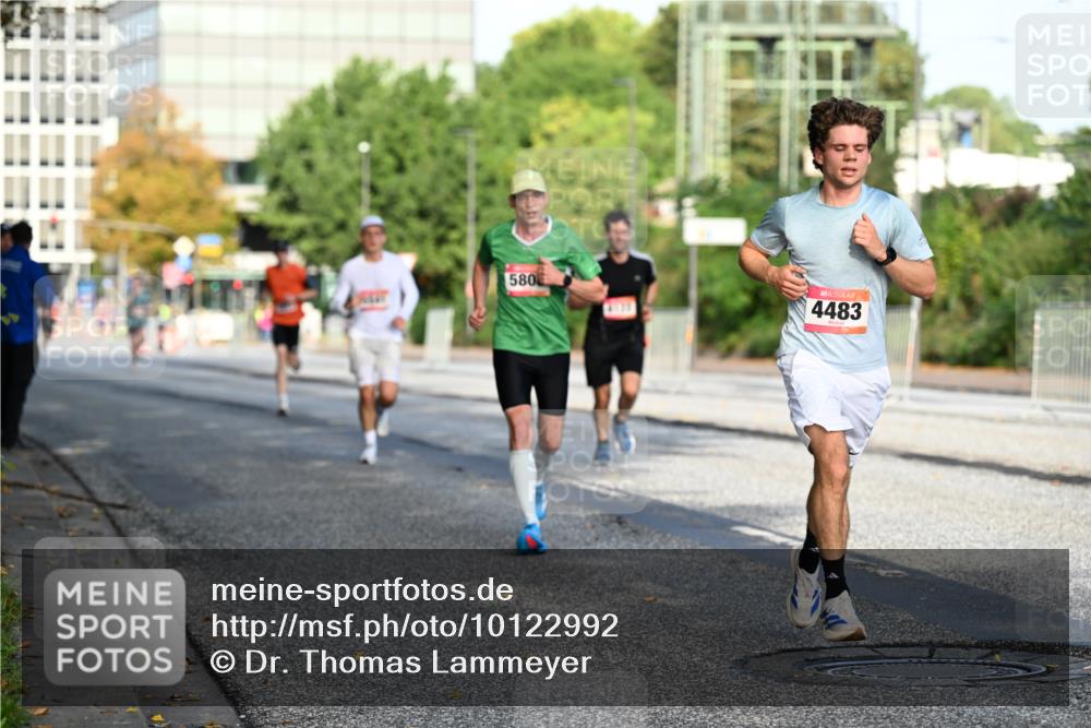 06.09.2026 - CURREX Alsterlauf Dr. Thomas Lammeyer http://msf.ph/oto/10122992 06.09.2026 09:38:48 Laufen 580, 4483 meine-sportfotos.de