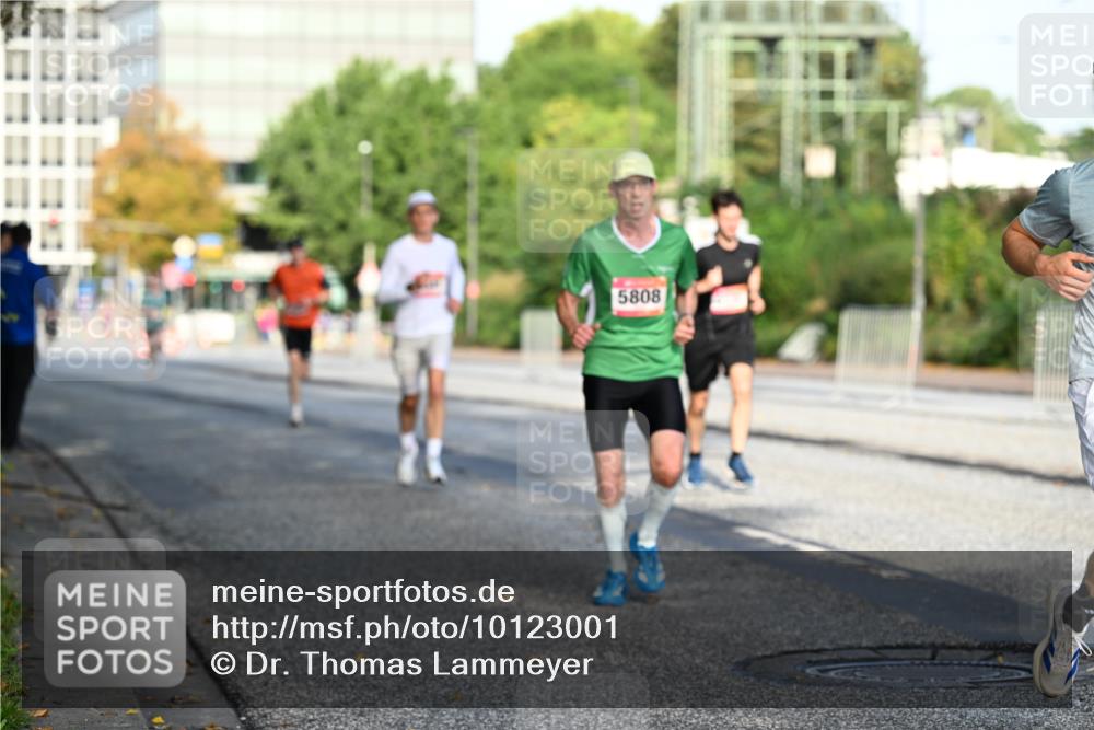 06.09.2026 - CURREX Alsterlauf Dr. Thomas Lammeyer http://msf.ph/oto/10123001 06.09.2026 09:38:49 Laufen 5808 meine-sportfotos.de