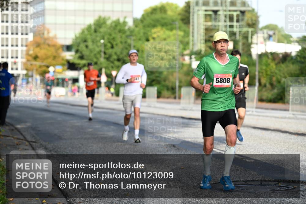 06.09.2026 - CURREX Alsterlauf Dr. Thomas Lammeyer http://msf.ph/oto/10123009 06.09.2026 09:38:50 Laufen 5808 meine-sportfotos.de