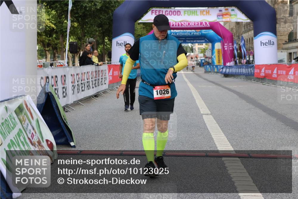 06.09.2026 - CURREX Alsterlauf Strokosch-Dieckow http://msf.ph/oto/10123025 06.09.2026 12:09:01 Ziel 1026, 1315 meine-sportfotos.de