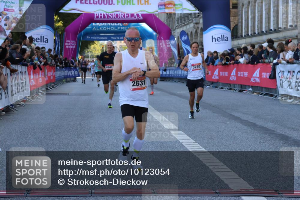 06.09.2026 - CURREX Alsterlauf Strokosch-Dieckow http://msf.ph/oto/10123054 06.09.2026 09:41:09 Ziel 2631, 3780, 3997, 4172, 4243, 5623, 6024, 6080, 8061 meine-sportfotos.de